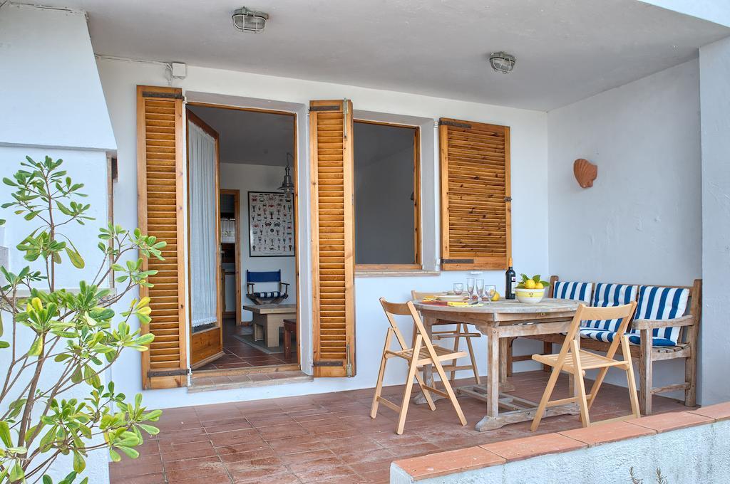 Sa Tuna "Casas Ce Ma" Begur Szoba fotó
